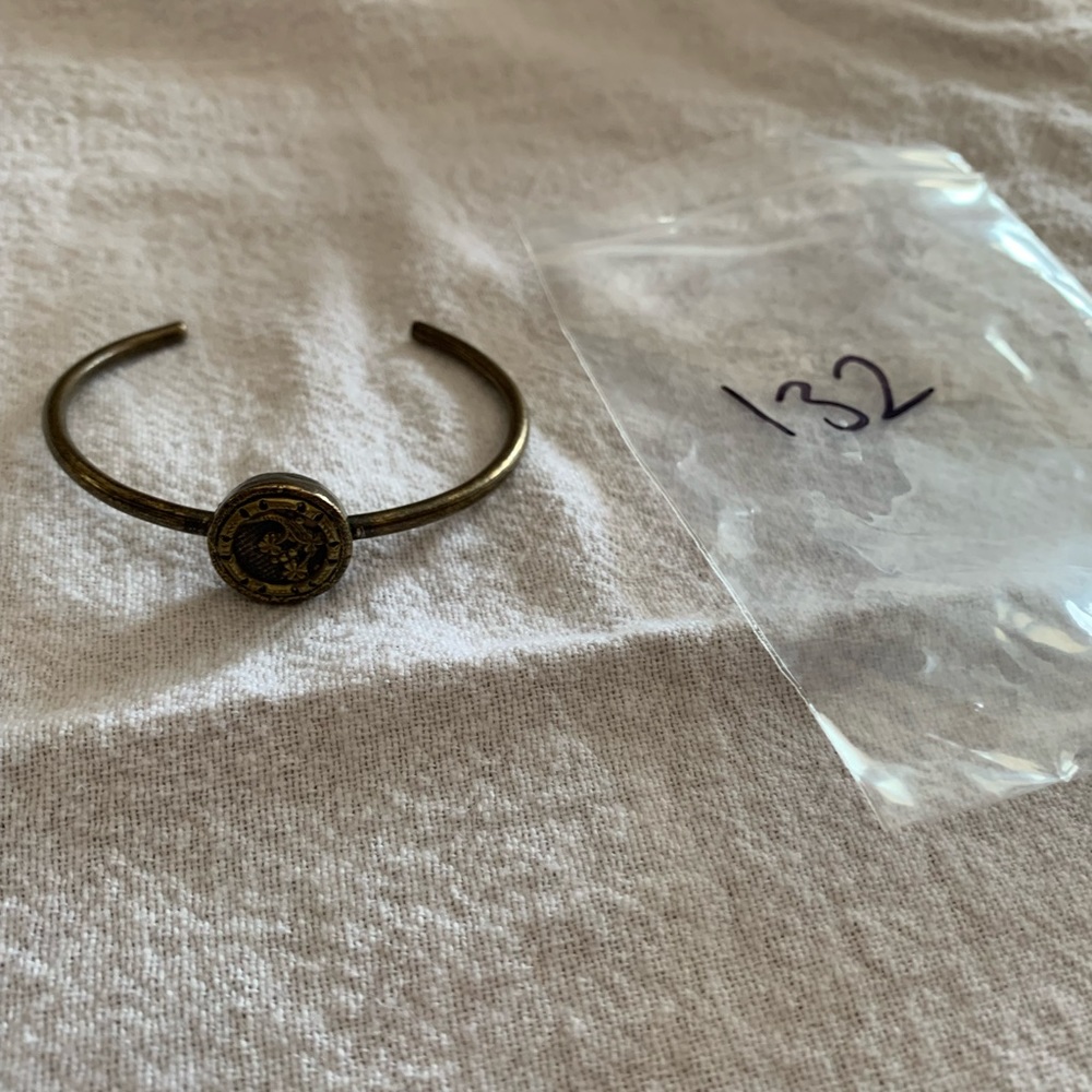 Bangle/Cuff with Button - Picture 4 of 4